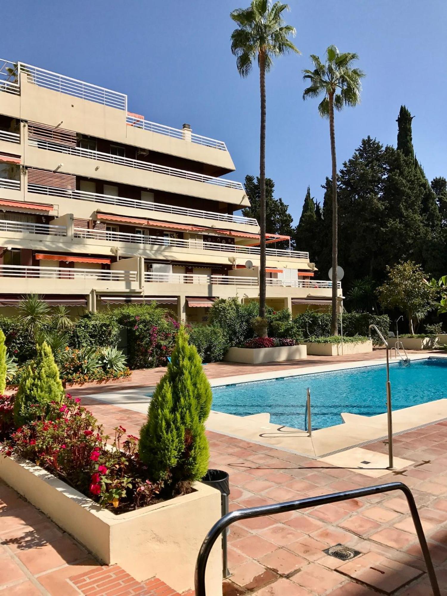 Apartamento Al Parque Marbella, Cerca De Mar Y Centro De Marbella Esterno foto